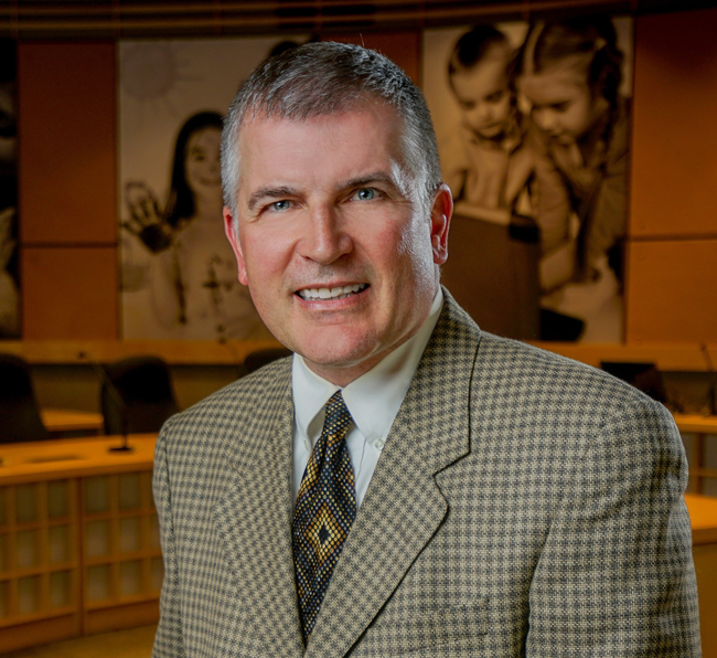 Paul E. Henry Directeur de l'éducation et secrétaire-trésorier